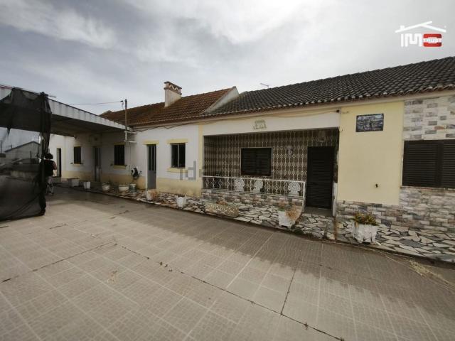 Moradia, Atalaia e Alto Estanqueiro Jardia