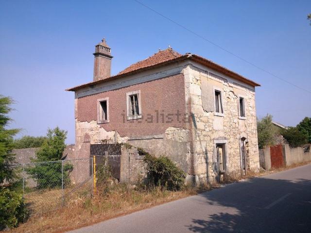 Moradia, Atouguia