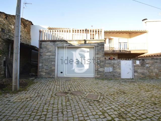 Moradia, Aveleda e Rio de Onor