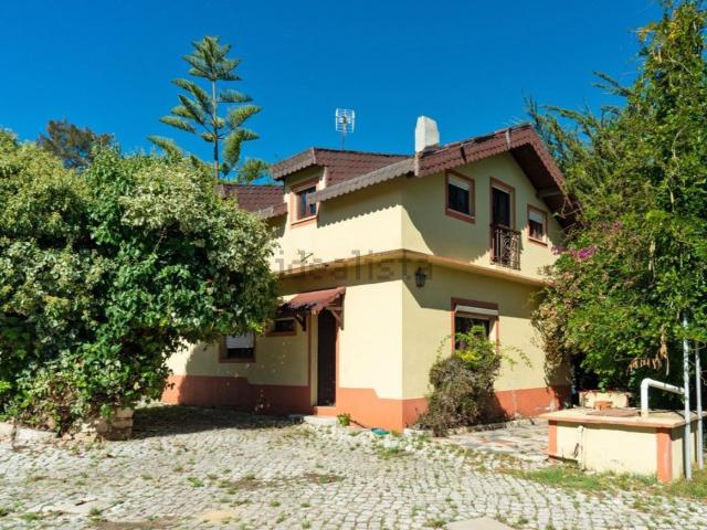 Moradia, Azeitão