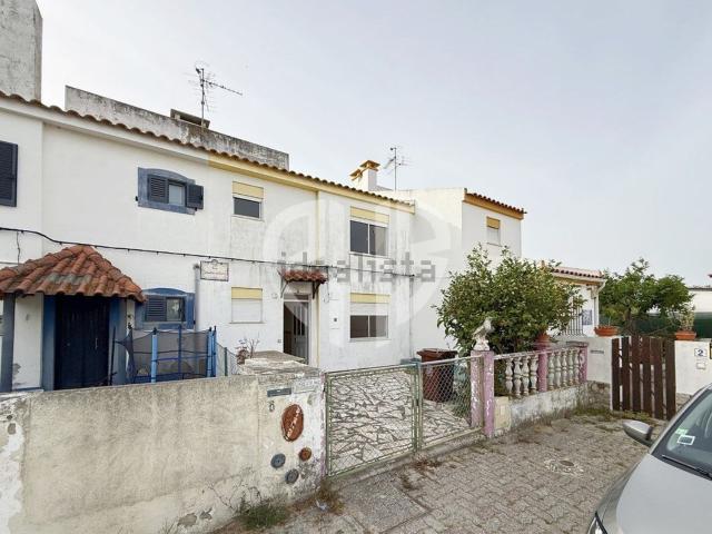 Moradia, Azeitão