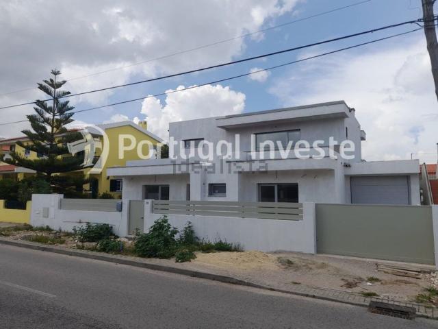 Moradia, Azeitão