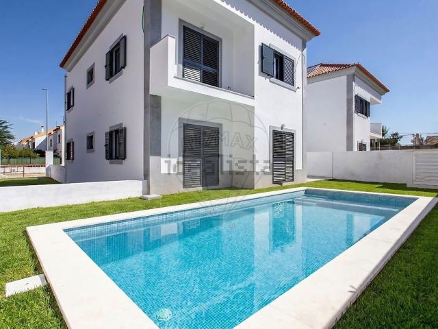 Moradia, Azeitão