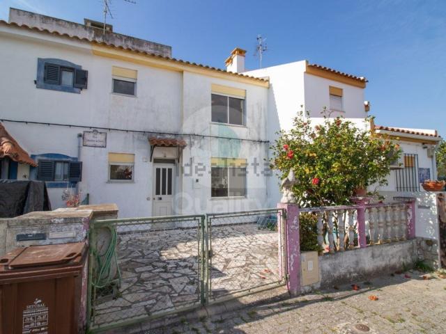 Moradia, Azeitão
