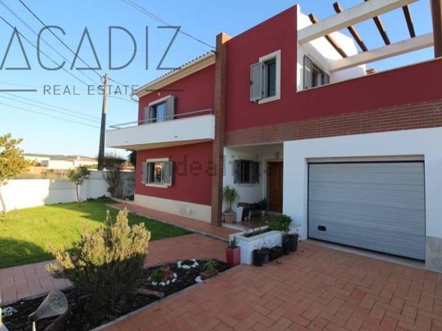 Moradia, Azeitão
