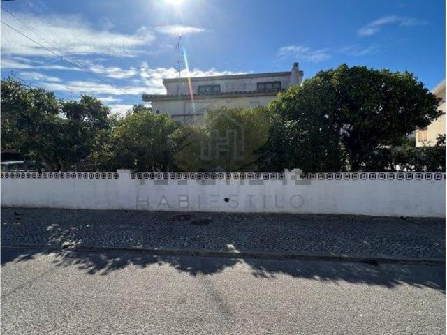 Moradia, Azeitão