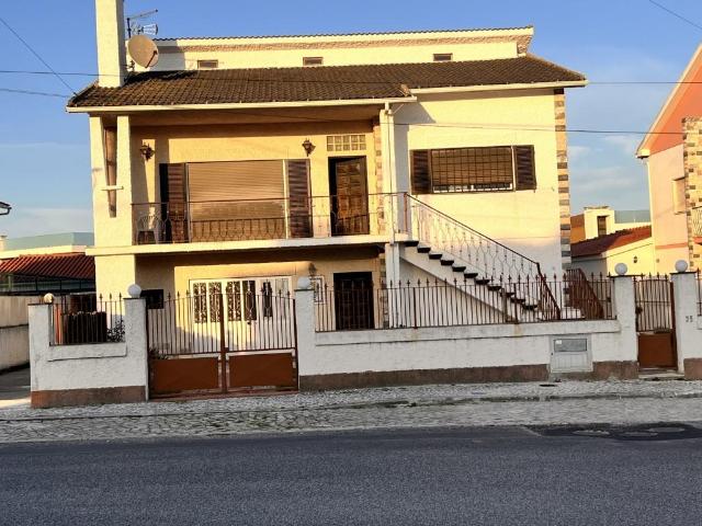 Moradia a 1km da praia São Martinho do Porto 0m² Tornada e salir do porto