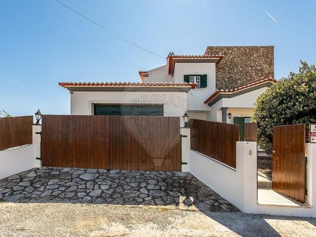 Moradia à venda em São Pedro da Cadeira, concelho de Torres Vedras, Lisboa, Portugal
