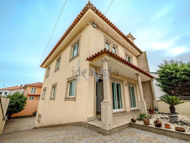 Moradia, Aguçadoura e Navais