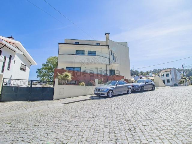 Moradia, Águas Santas
