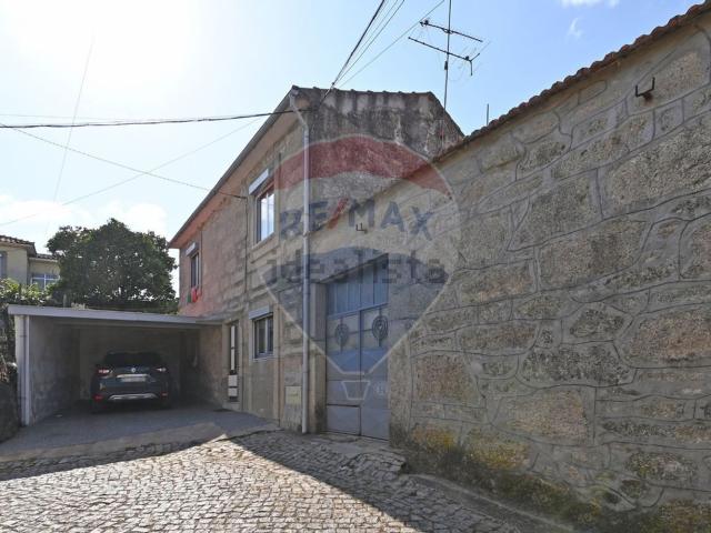Moradia, Águas Santas