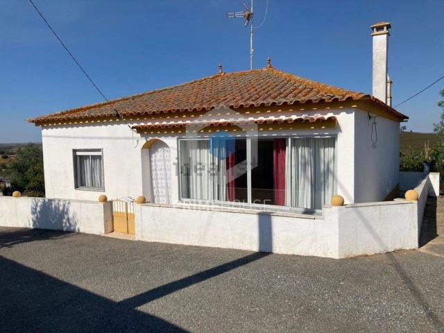 Moradia, Alcoutim e Pereiro