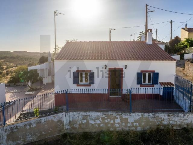 Moradia, Alcoutim e Pereiro