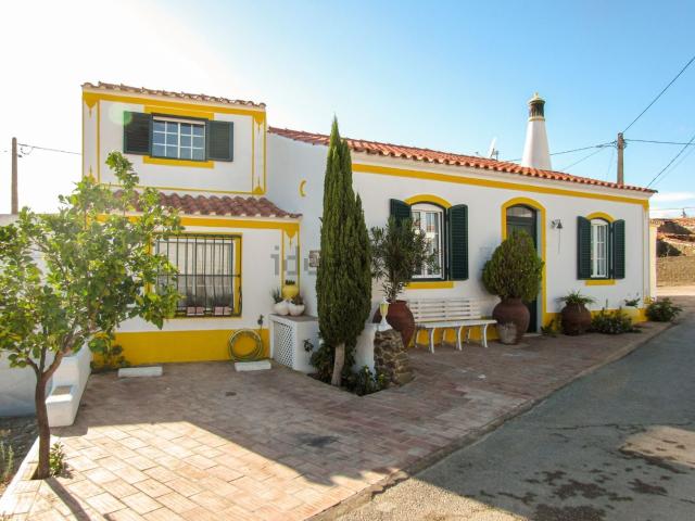 Moradia, Alcoutim e Pereiro