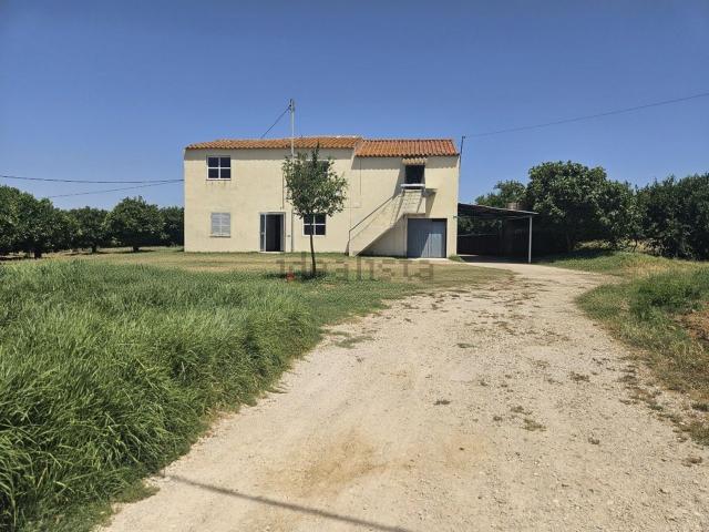 Moradia, Algoz