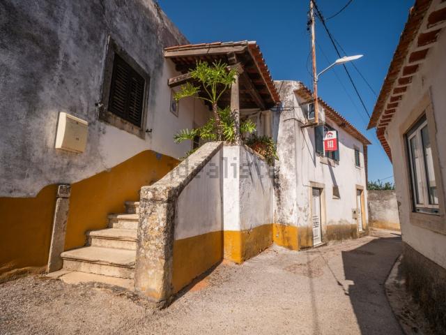 Moradia, Além da Ribeira e Pedreira
