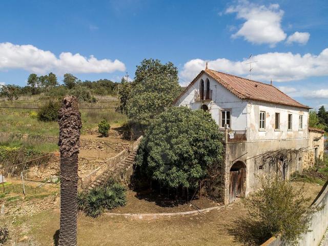 Moradia, Além da Ribeira e Pedreira