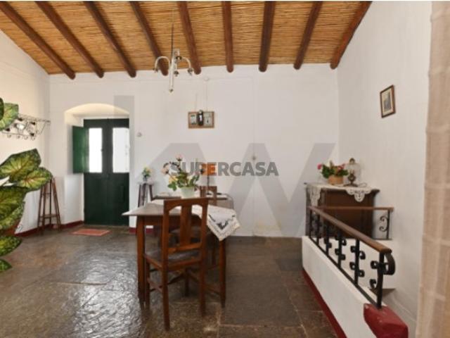 Moradia Alentejana com Terraço, Cave Ampla e Churrasqueira Barrancos