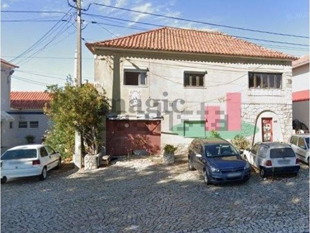 Moradia, Alfeizerão