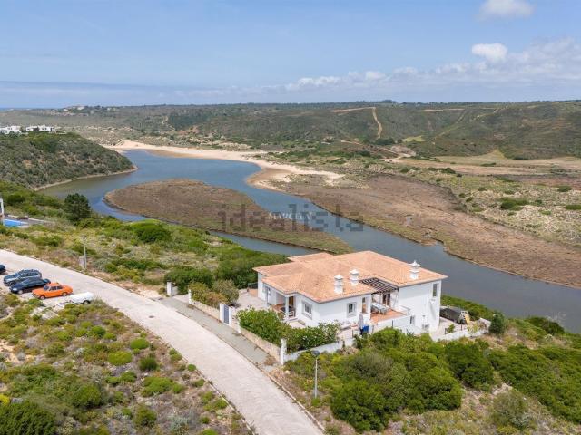 Moradia, Aljezur