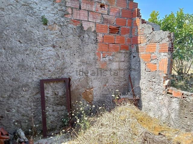 Moradia, Almoster