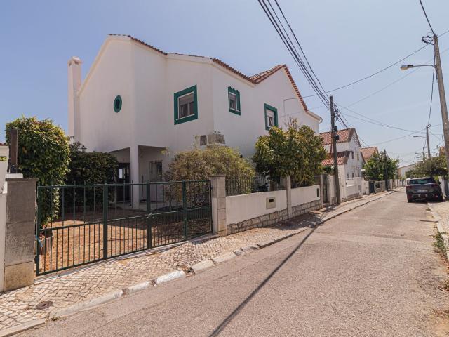 Moradia, Almada Cova da Piedade Pragal Cacilhas