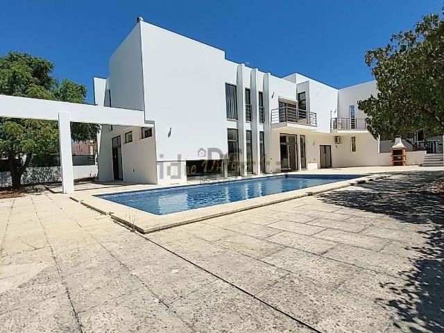 Moradia, Almancil