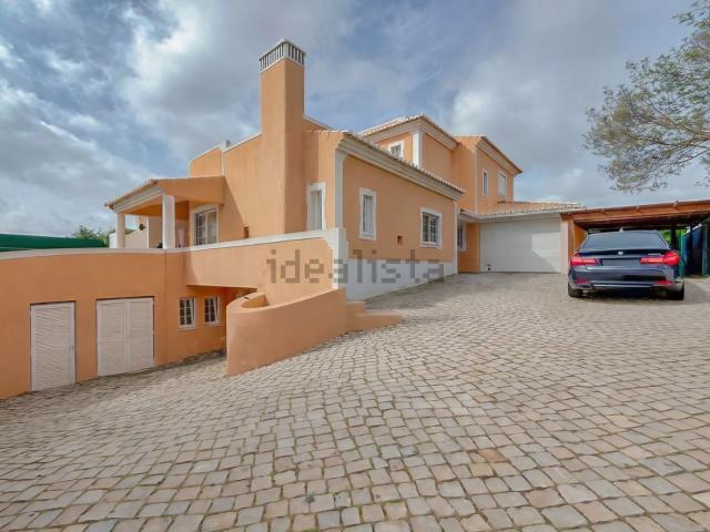 Moradia, Almancil