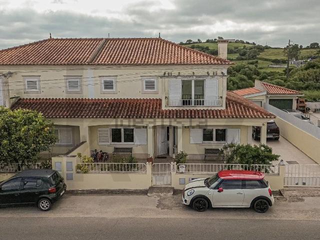Moradia, Almargem do Bispo Pêro Pinheiro Montelavar