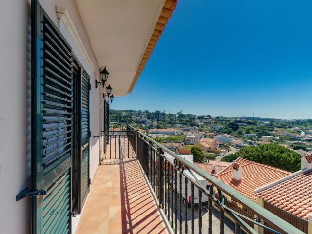 Moradia, Almargem do Bispo Pêro Pinheiro Montelavar