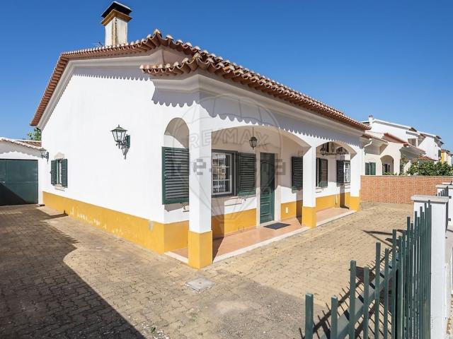 Moradia, Almeirim