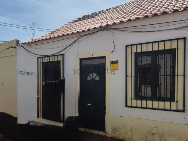 Moradia, Almeirim