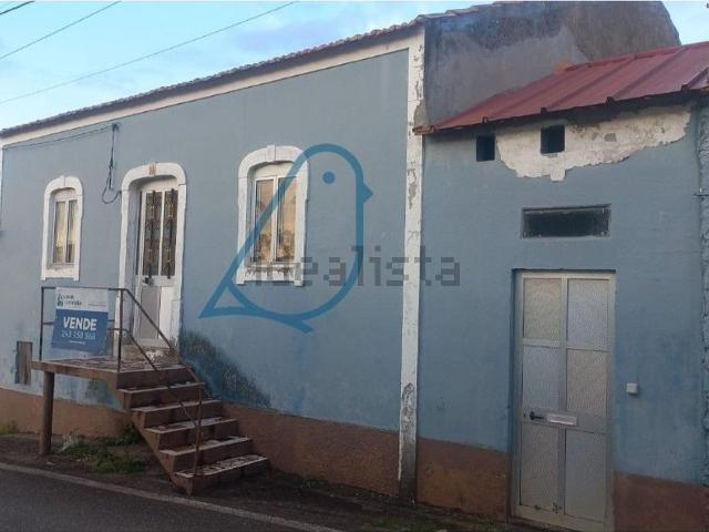 Moradia, Alqueidão