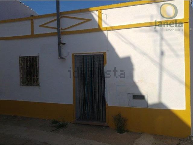 Moradia, Alte