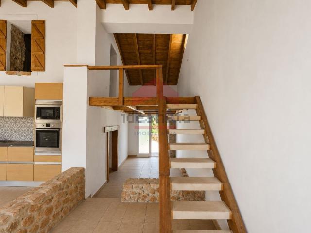 Moradia, Alte
