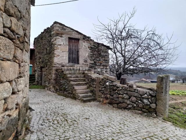 Moradia, Alvarelhos
