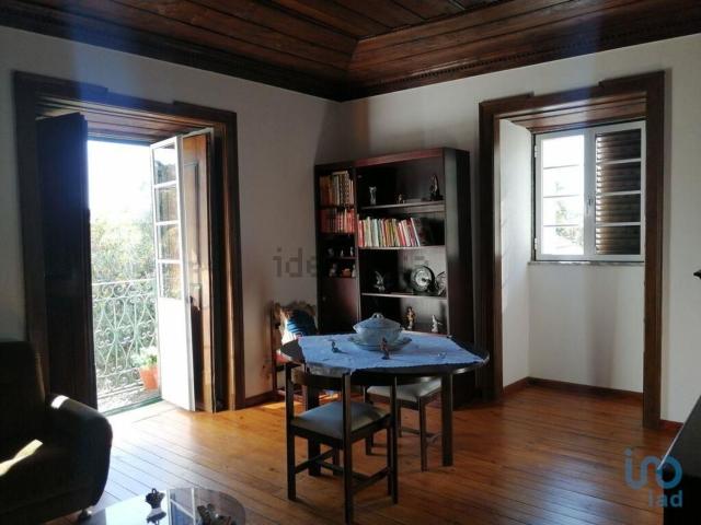 Moradia, Alvares