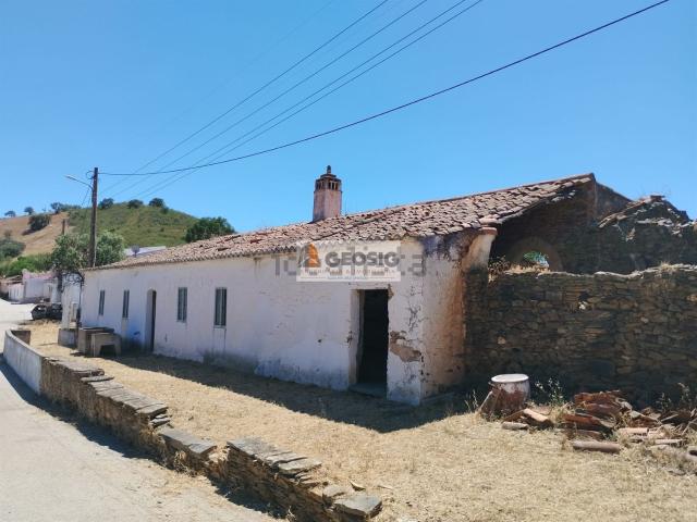 Moradia, Ameixial