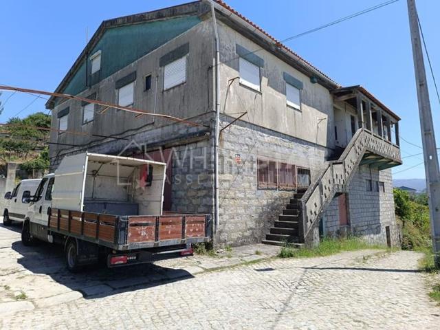 Moradia, Ancede e Ribadouro