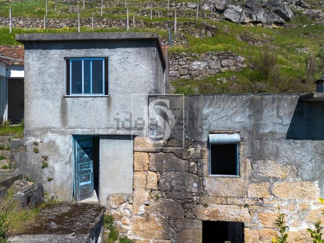 Moradia, Ancede e Ribadouro