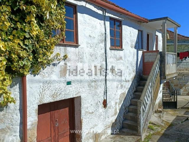 Moradia, Ancede e Ribadouro
