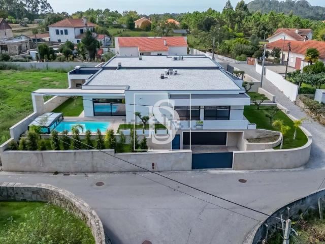 Moradia, Antas