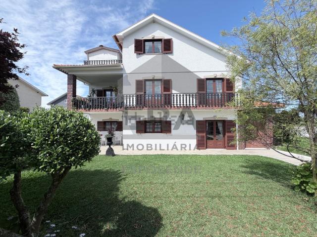 Moradia, Antas