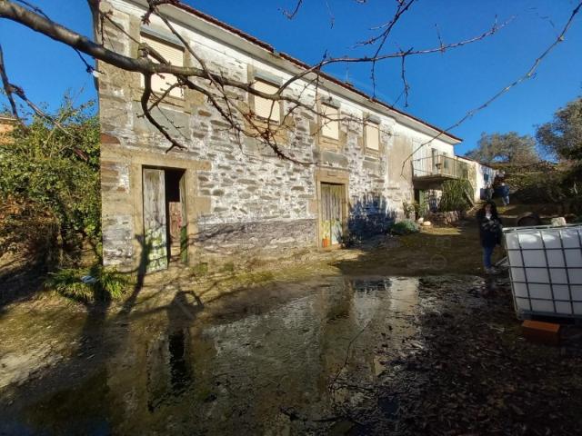 Moradia antiga para recuperar em Galafura | Régua | Vila Real