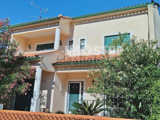 Moradia, Arcos e Mogofores