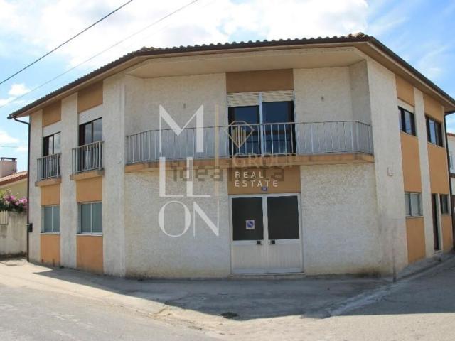 Moradia, Arcos e Mogofores