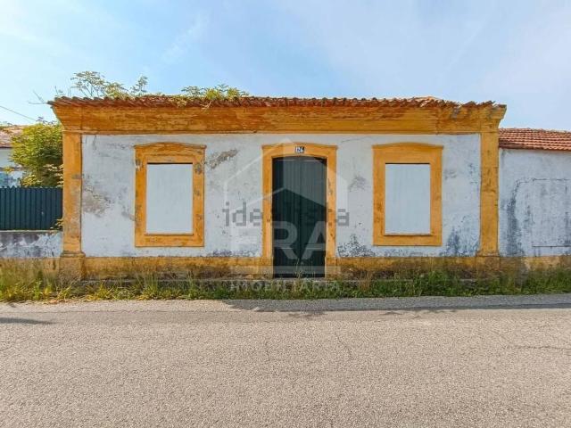 Moradia, Aradas
