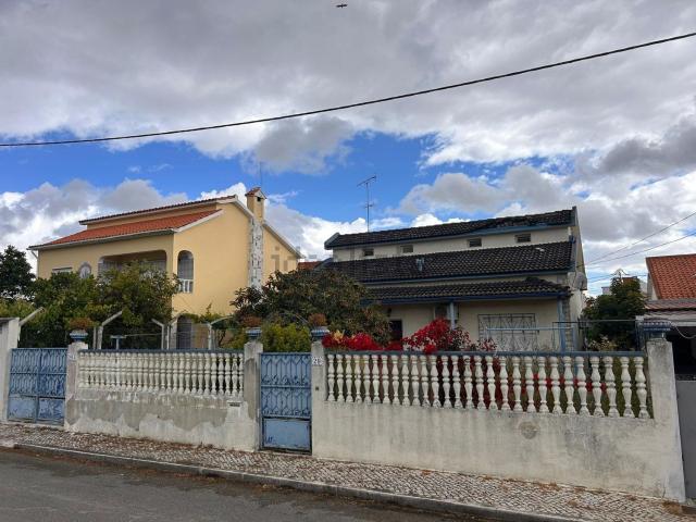 Moradia, Aroeira Norte, Charneca da Caparica e Sobreda