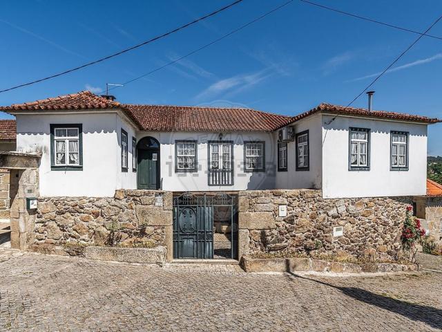 Moradia, Arnoia