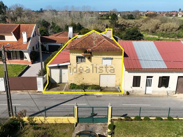 Moradia, Bustos Troviscal Mamarrosa